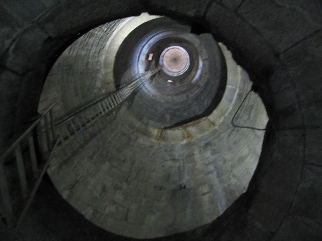 Inside the O'Connell Monument