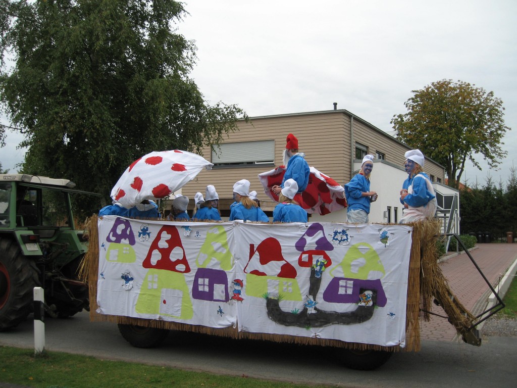 Harvest parade float
