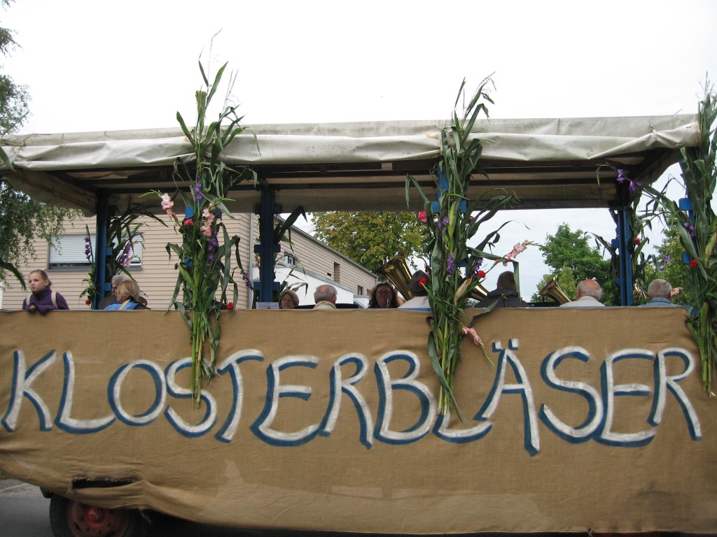 Harvest parade float