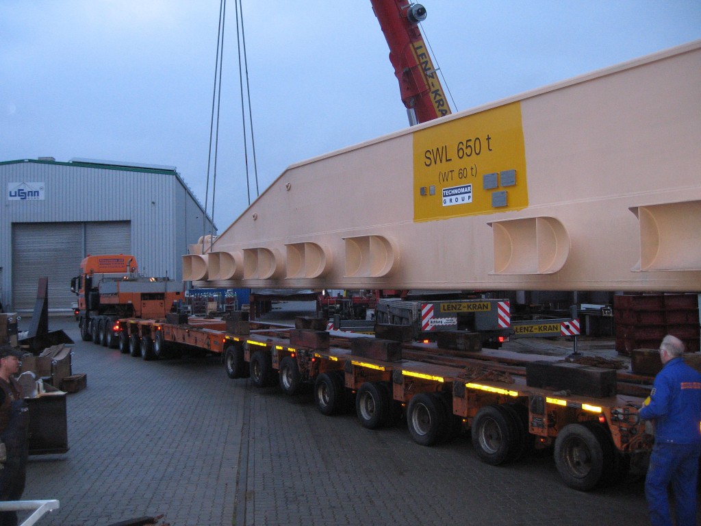 650 ton SWL heavy cargo traverse on truck