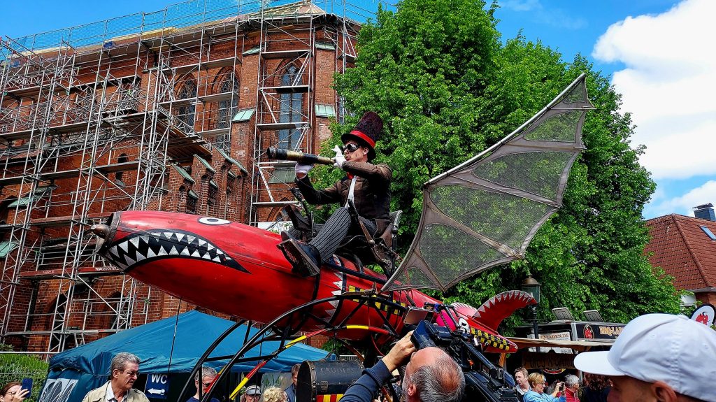Winged fish Steampunk vehicle