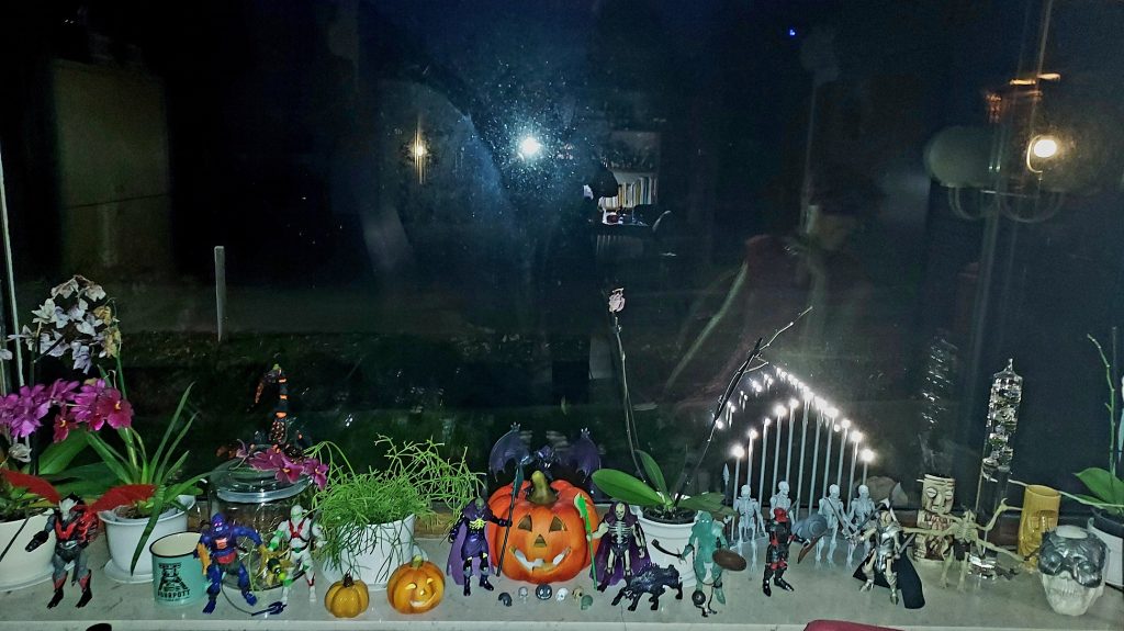 Halloween window display