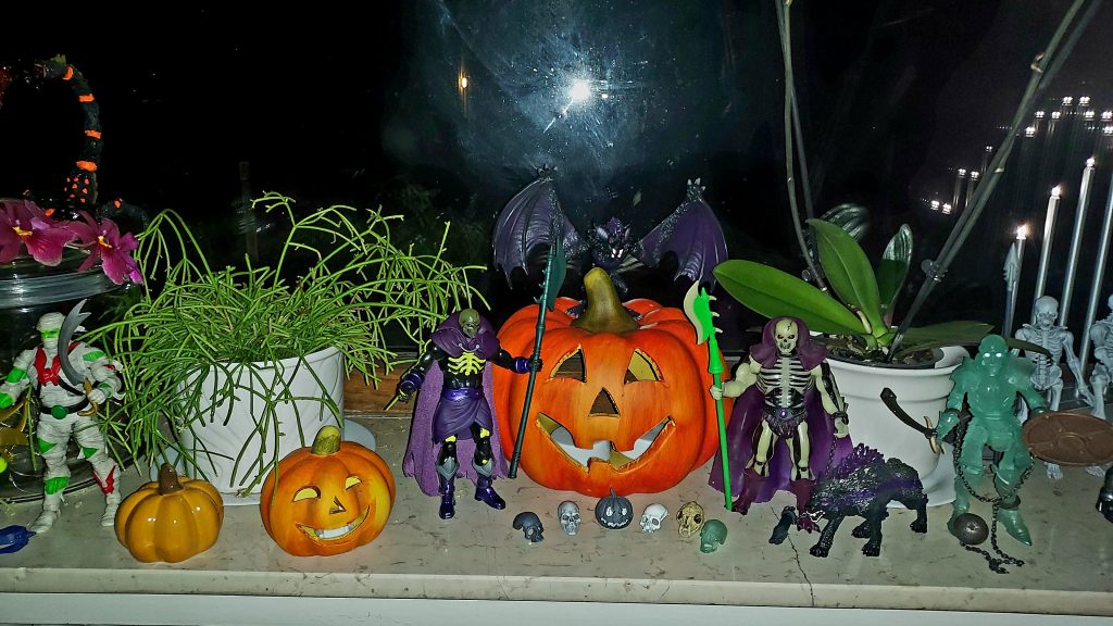 Halloween window display