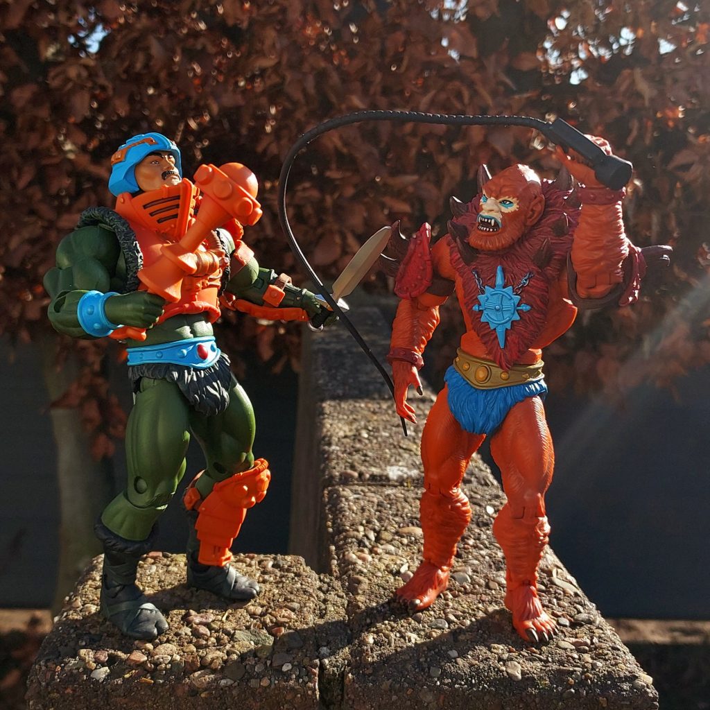 Masters of the Universe Classics Man-at-Arms versus Beast-Man